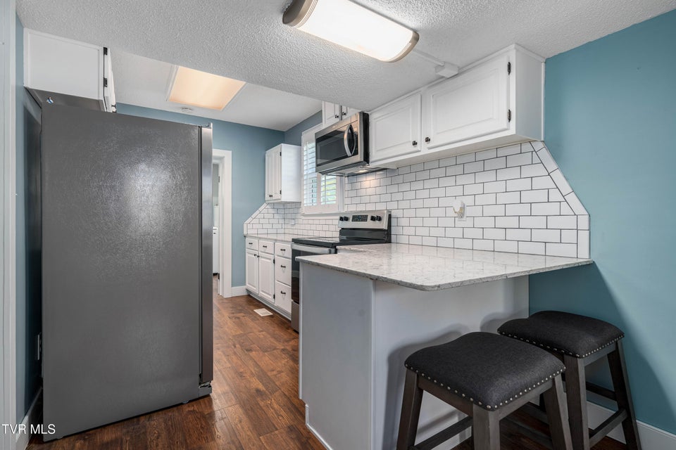 Photo #32: 1457 Garden Drive