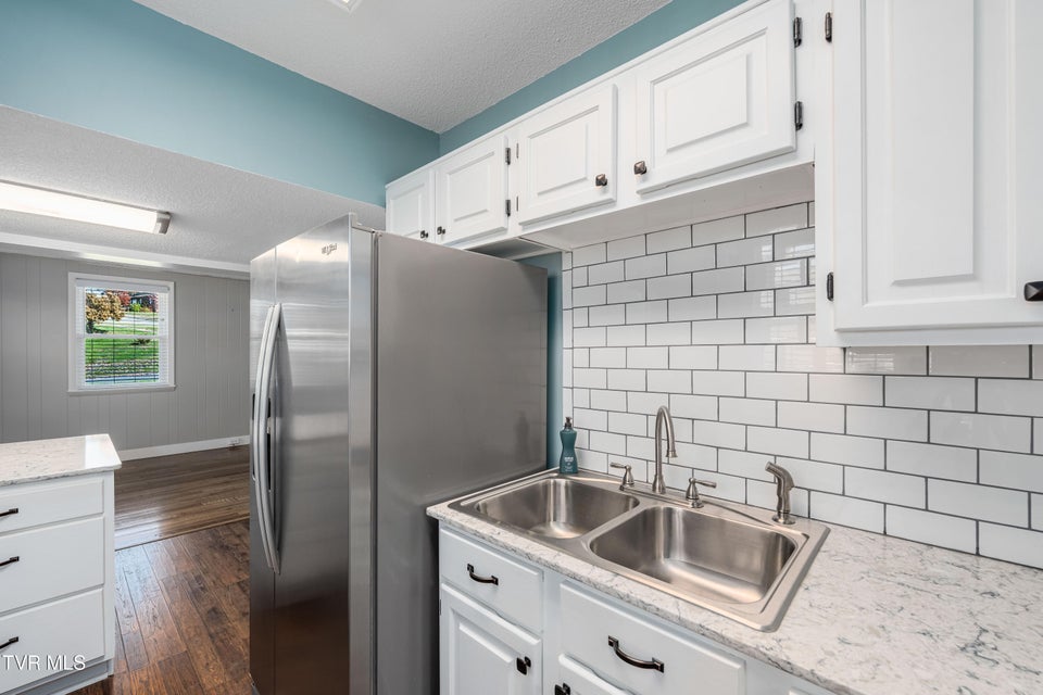 Photo #34: 1457 Garden Drive