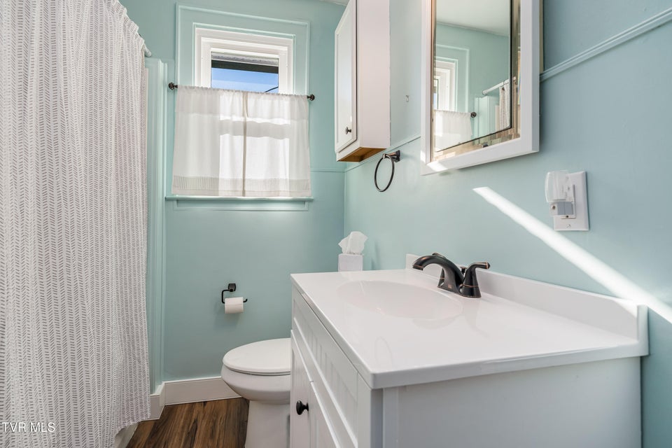 Photo #36: 1457 Garden Drive