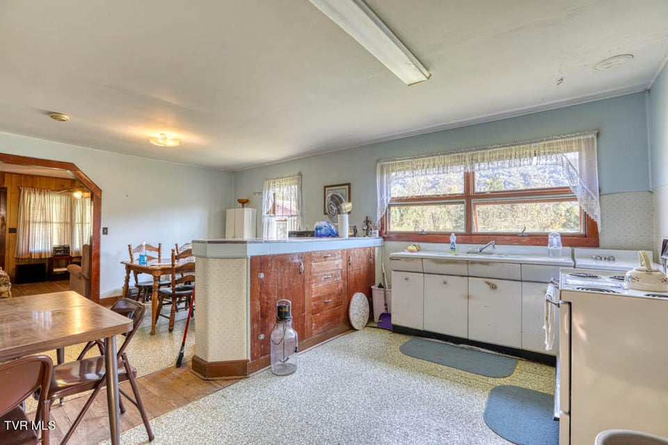 Photo #51: 275 Wake Forest Road