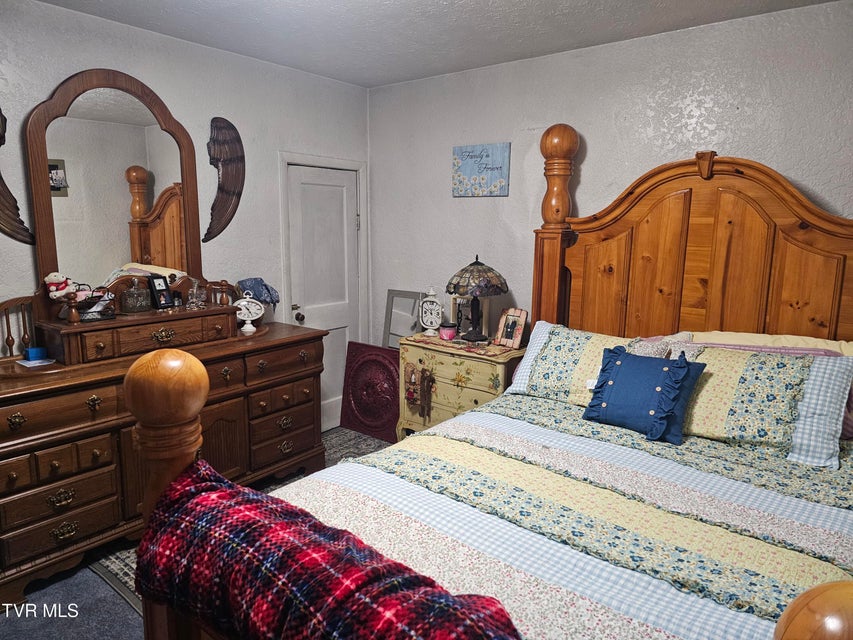 Photo #17: 5507 Thackers Road