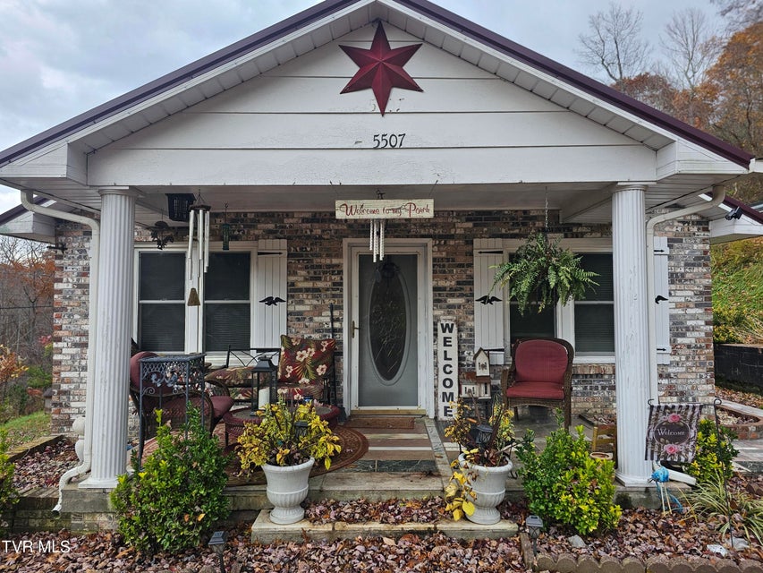 Photo #31: 5507 Thackers Road