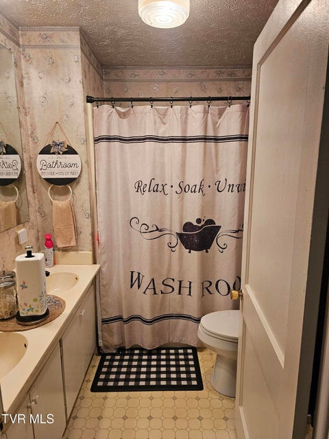 Photo #18: 5507 Thackers Road