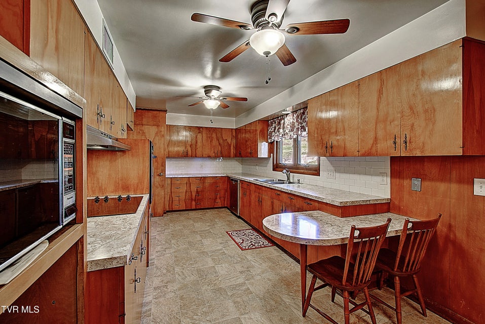 Photo #14: 528 Bays View Road