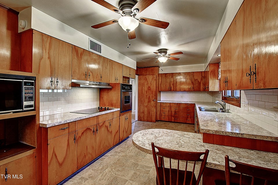 Photo #15: 528 Bays View Road