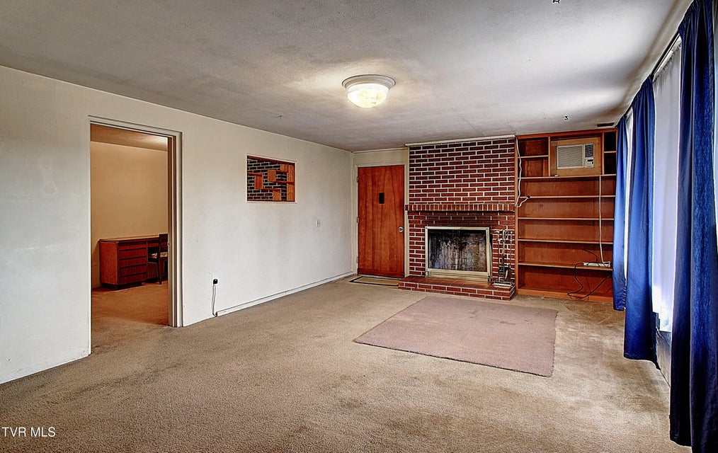 Photo #27: 528 Bays View Road