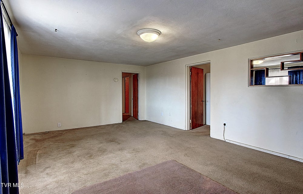 Photo #29: 528 Bays View Road