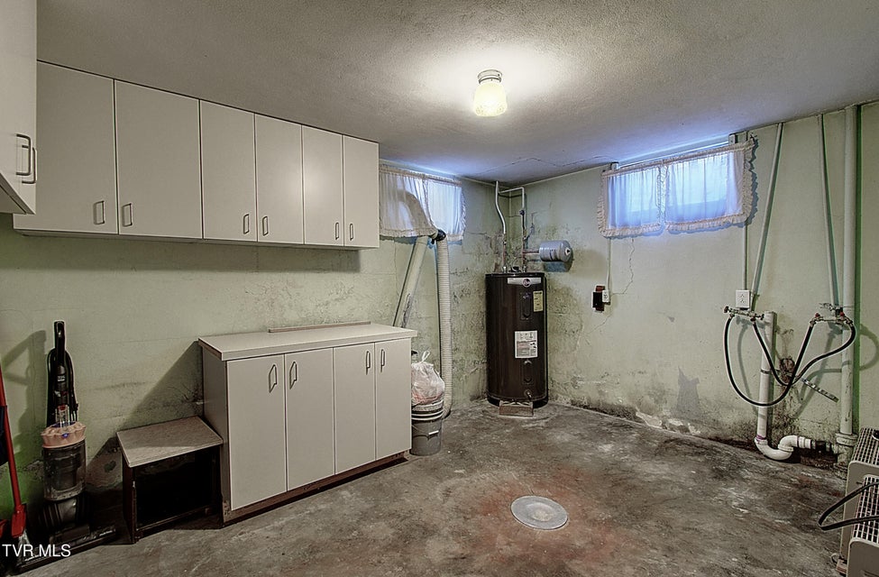 Photo #37: 528 Bays View Road