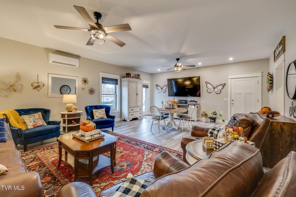 Photo #29: 818 Hales Chapel Road