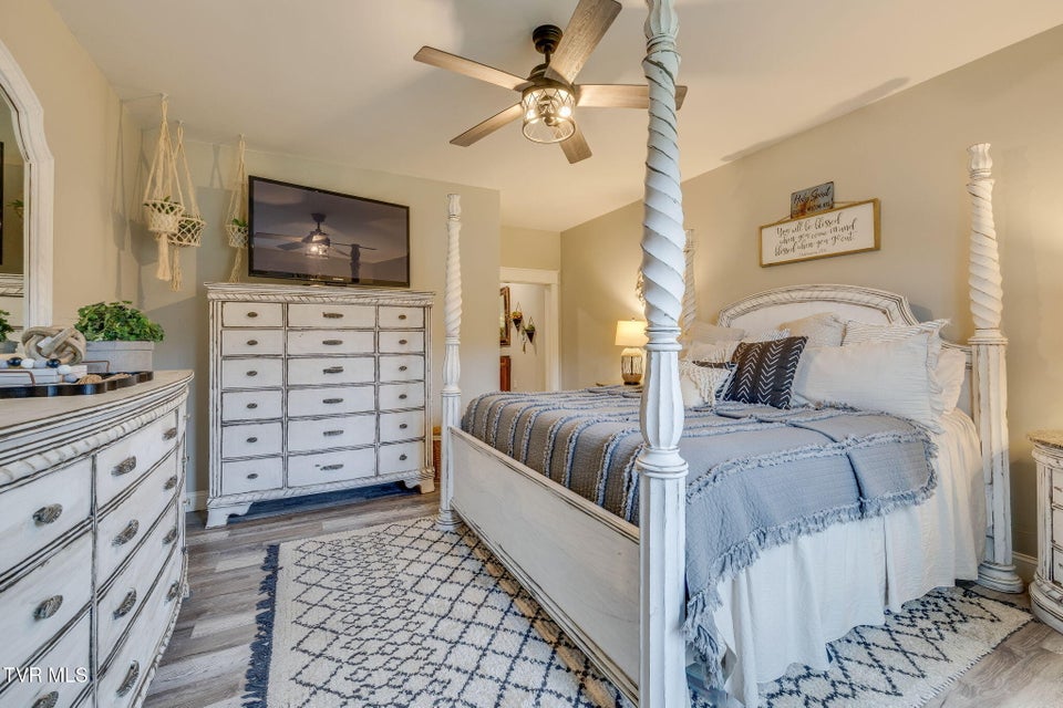 Photo #40: 818 Hales Chapel Road