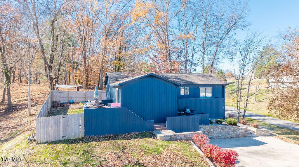 Photo #4: 2005 Malvern Drive