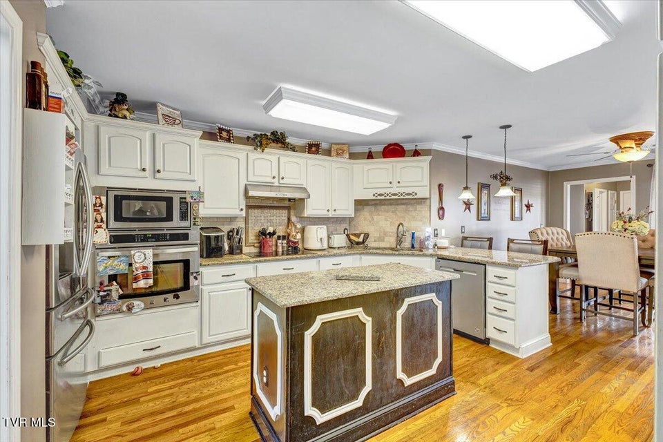 Photo #10: 357 Boonesboro Road