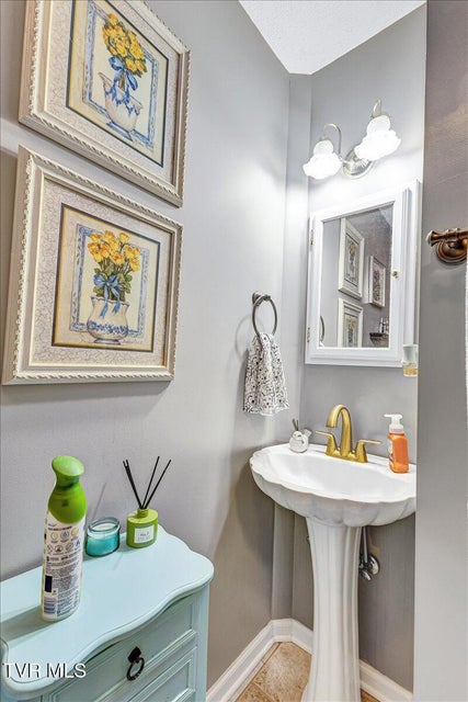 Photo #40: 357 Boonesboro Road