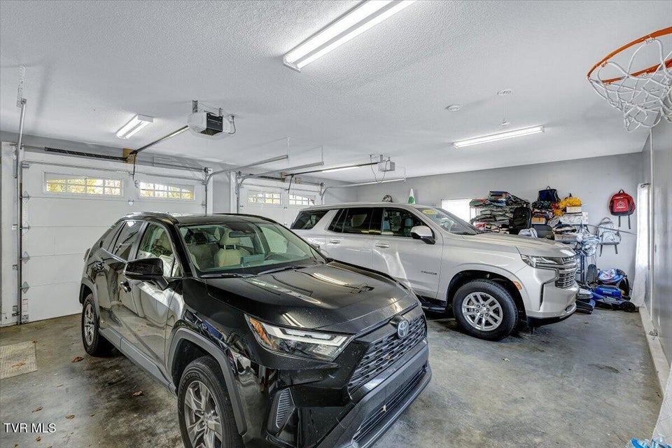 Photo #41: 357 Boonesboro Road