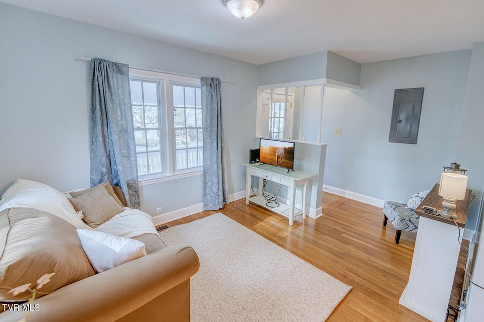 Photo #8: 203 Cherokee Street