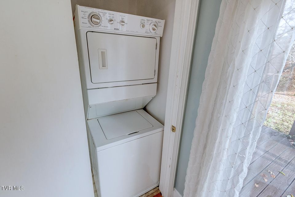 Photo #20: 203 Cherokee Street