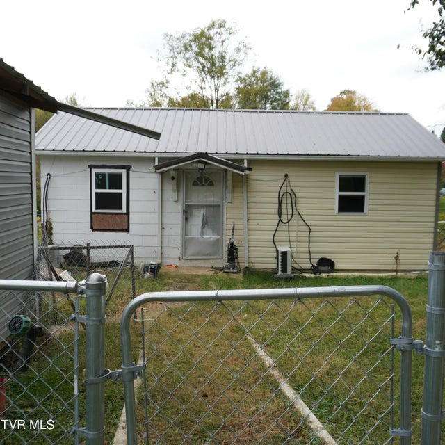 Photo #7: 143 Massey Street