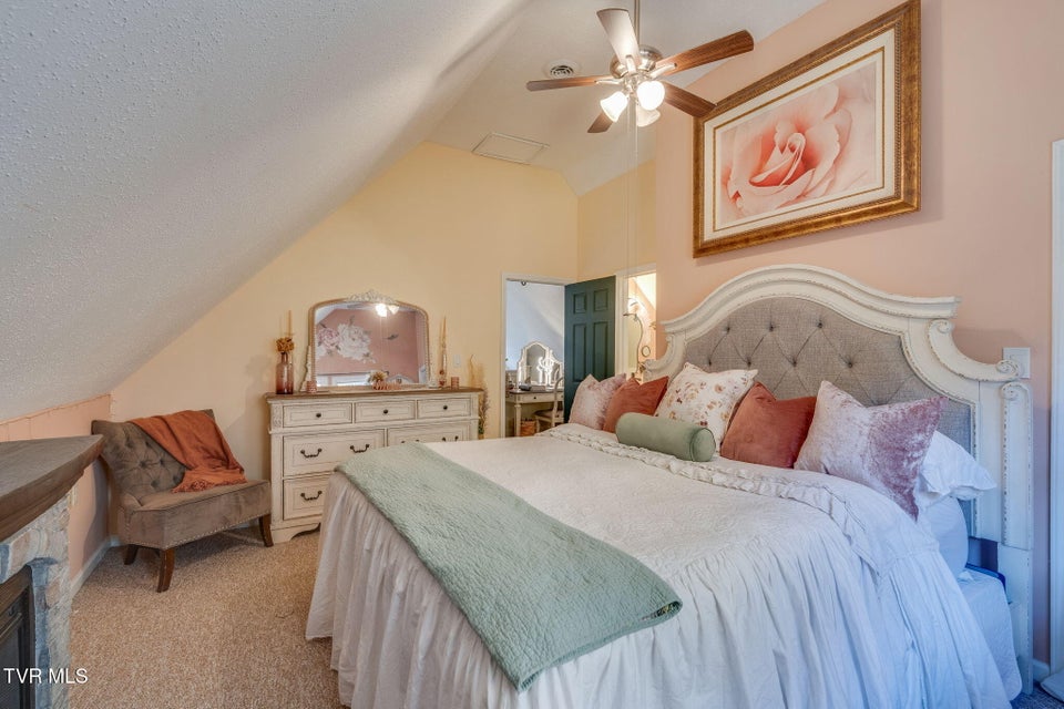 Photo #22: 1370 Hickory Cove Road