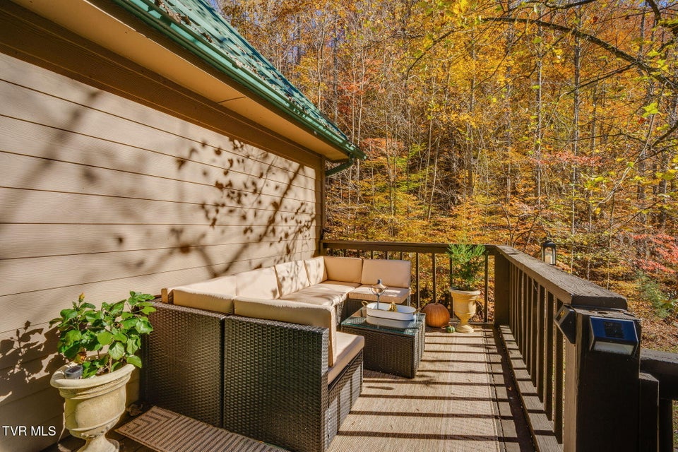 Photo #27: 1370 Hickory Cove Road