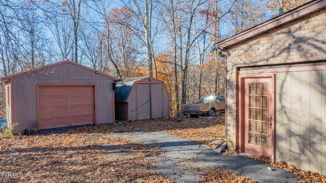 Photo #21: 1748 Idle Hour Road