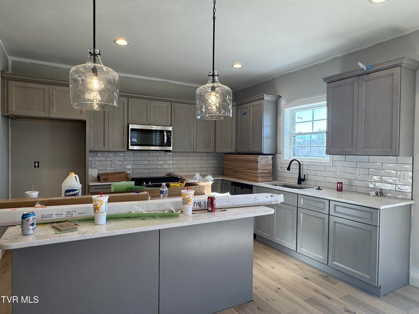 Photo #5: 240 Ruby Rose Ridge