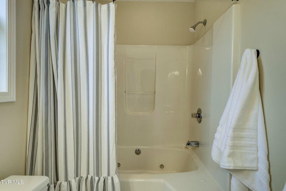 Photo #34: 141 Alfalfa Lane