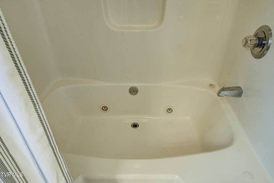 Photo #35: 141 Alfalfa Lane