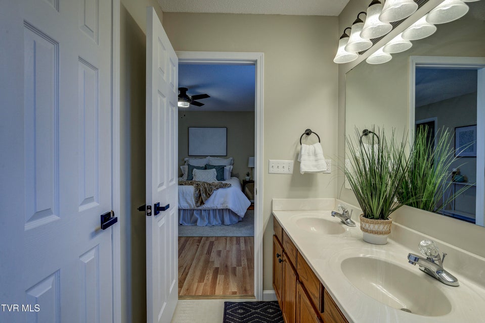 Photo #36: 141 Alfalfa Lane