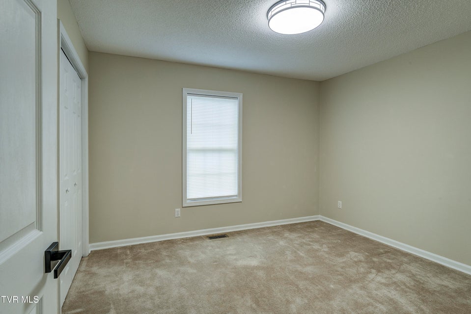 Photo #28: 141 Alfalfa Lane