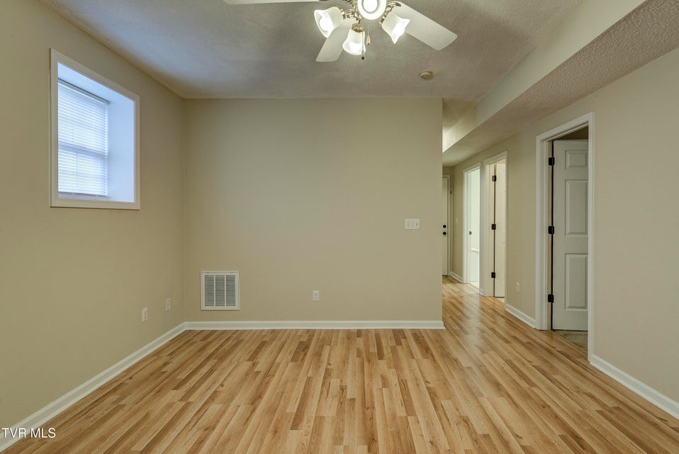 Photo #38: 141 Alfalfa Lane