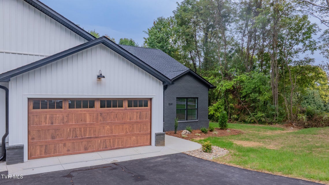 Photo #25: 1519 &1521 Carroll Creek Road