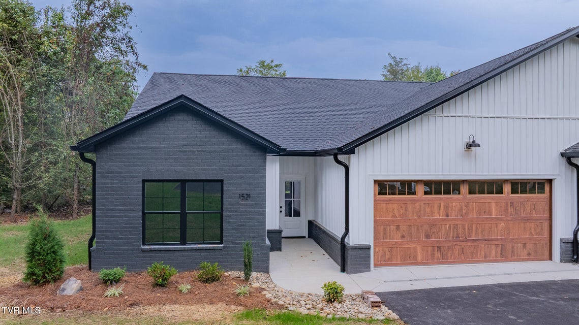 Photo #33: 1519 &1521 Carroll Creek Road