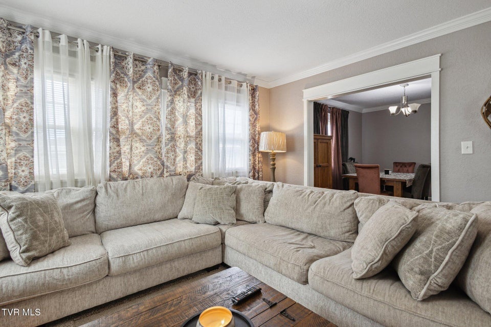 Photo #7: 800 Oakdale Road