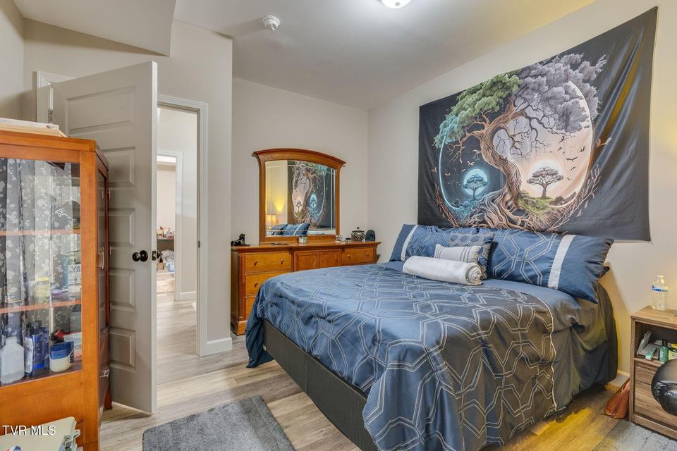 Photo #16: 1039 Traders Walk