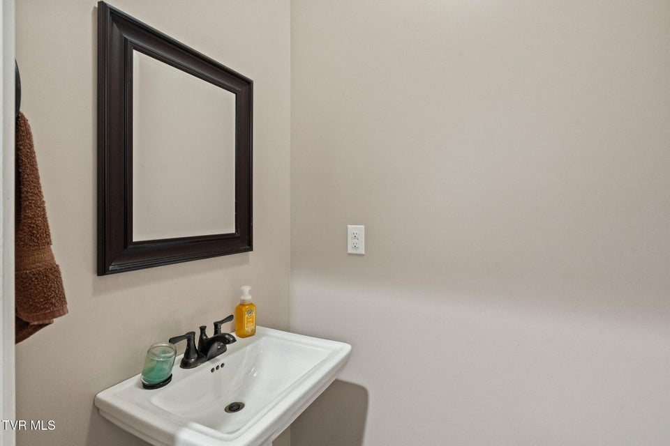 Photo #41: 8477 Andrew Johnson Highway