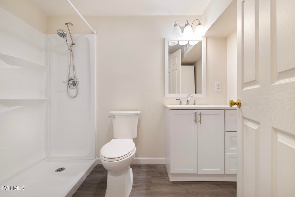 Photo #27: 133 Bishop Circle