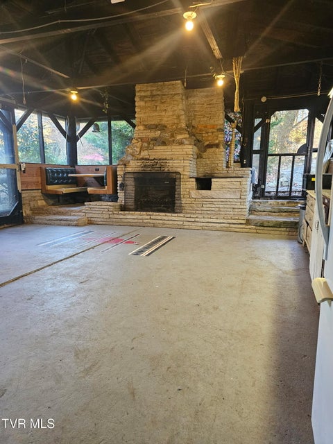 Photo #37: 1955 Gap Creek Road