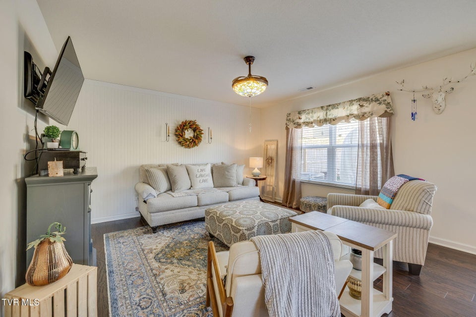 Photo #6: 701 Newtons Way