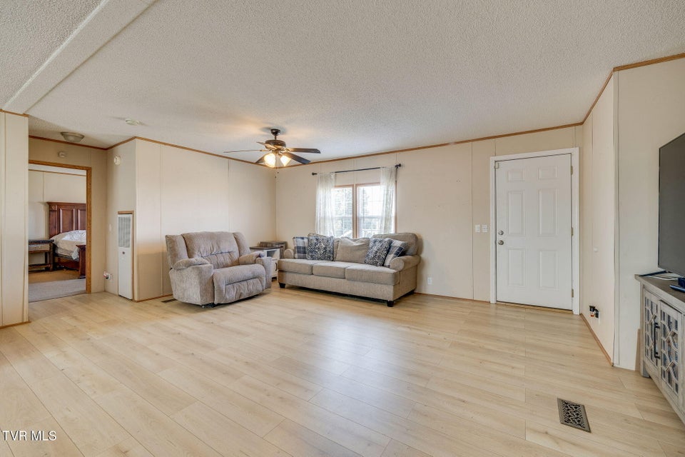 Photo #7: 175 Forest Road