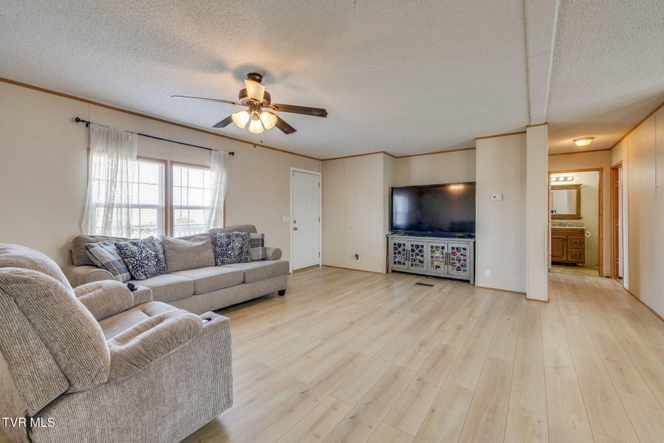 Photo #8: 175 Forest Road