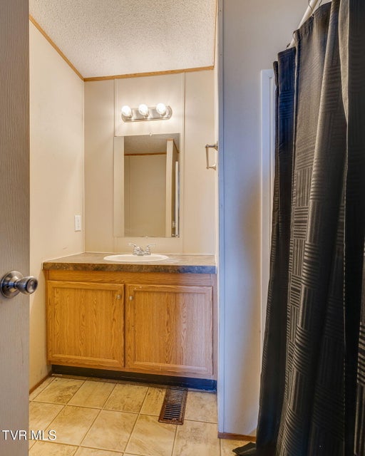 Photo #16: 175 Forest Road