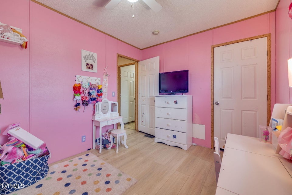 Photo #19: 175 Forest Road