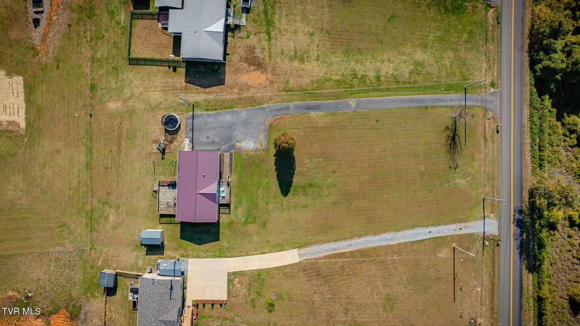 Photo #31: 175 Forest Road