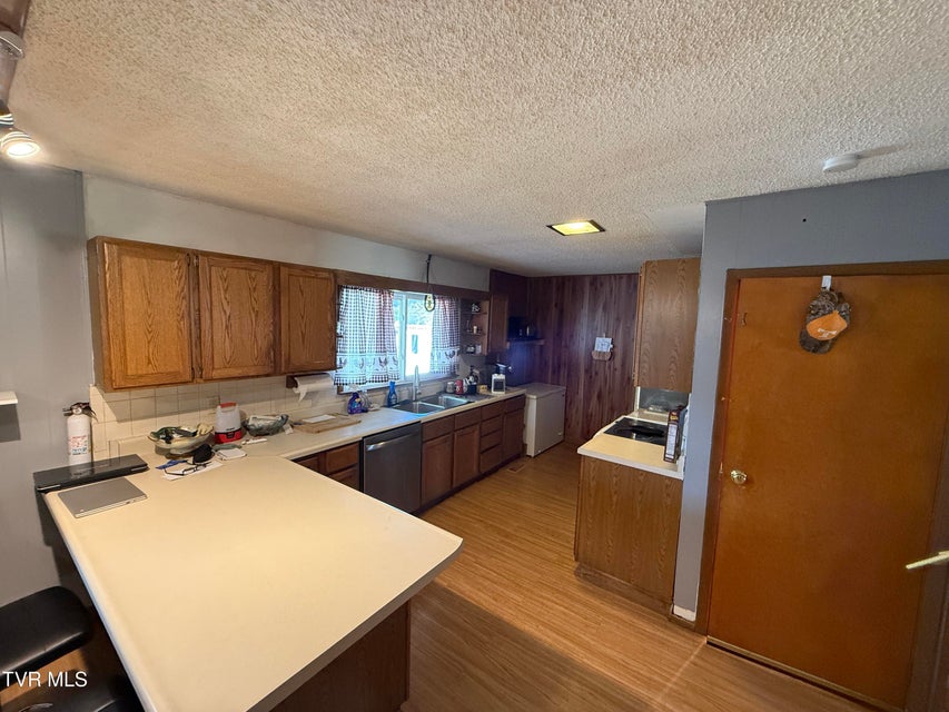 Photo #3: 116 Magnolia Avenue