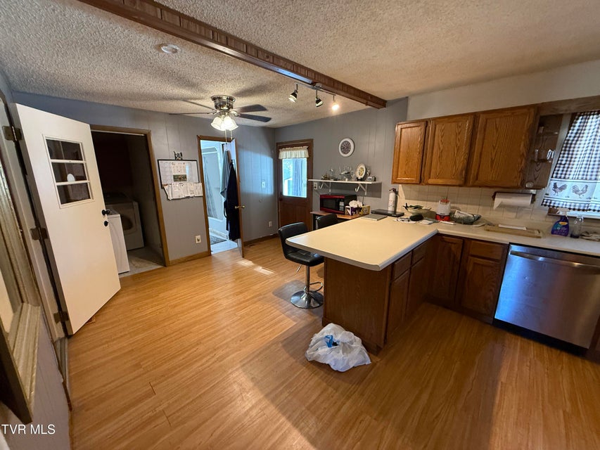 Photo #4: 116 Magnolia Avenue