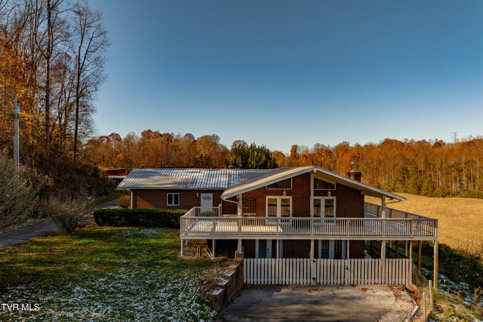 Photo #10: 2638 Highway 81 South 