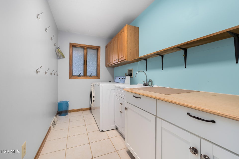 Photo #27: 2638 Highway 81 South 