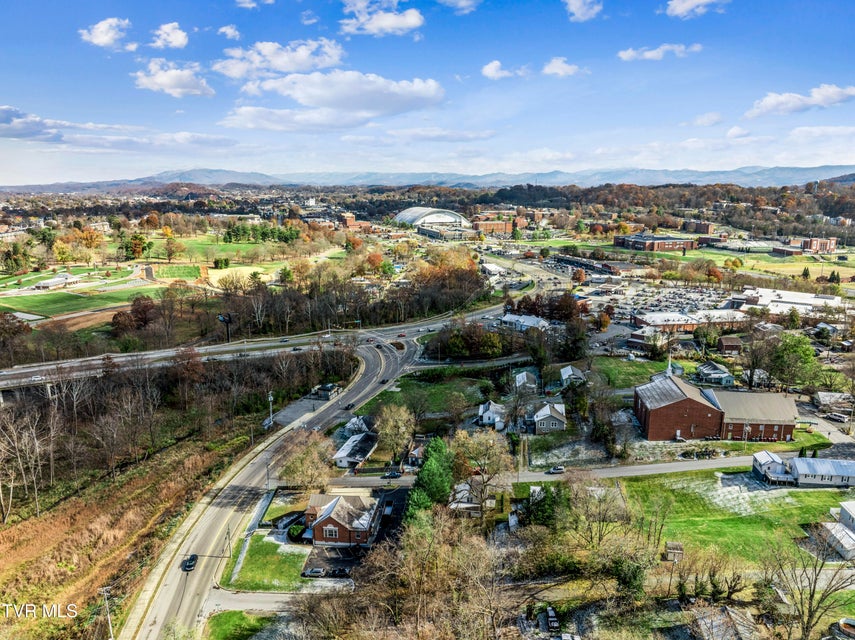 Photo #50: 706 Treadway Street