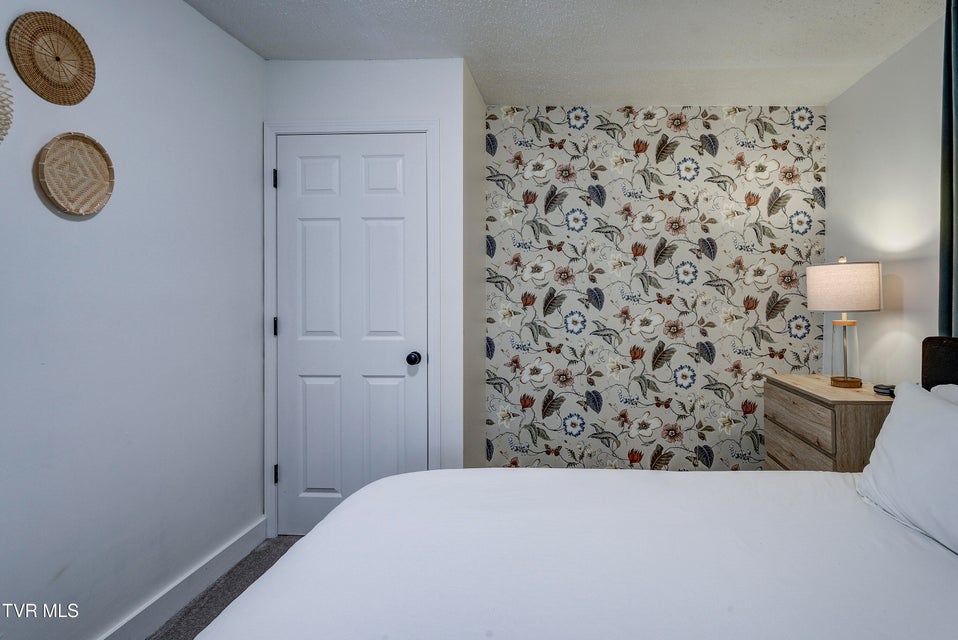 Photo #21: 706 Treadway Street