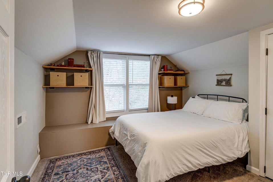 Photo #31: 706 Treadway Street